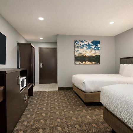 Days Inn By Wyndham Wainwright Esterno foto