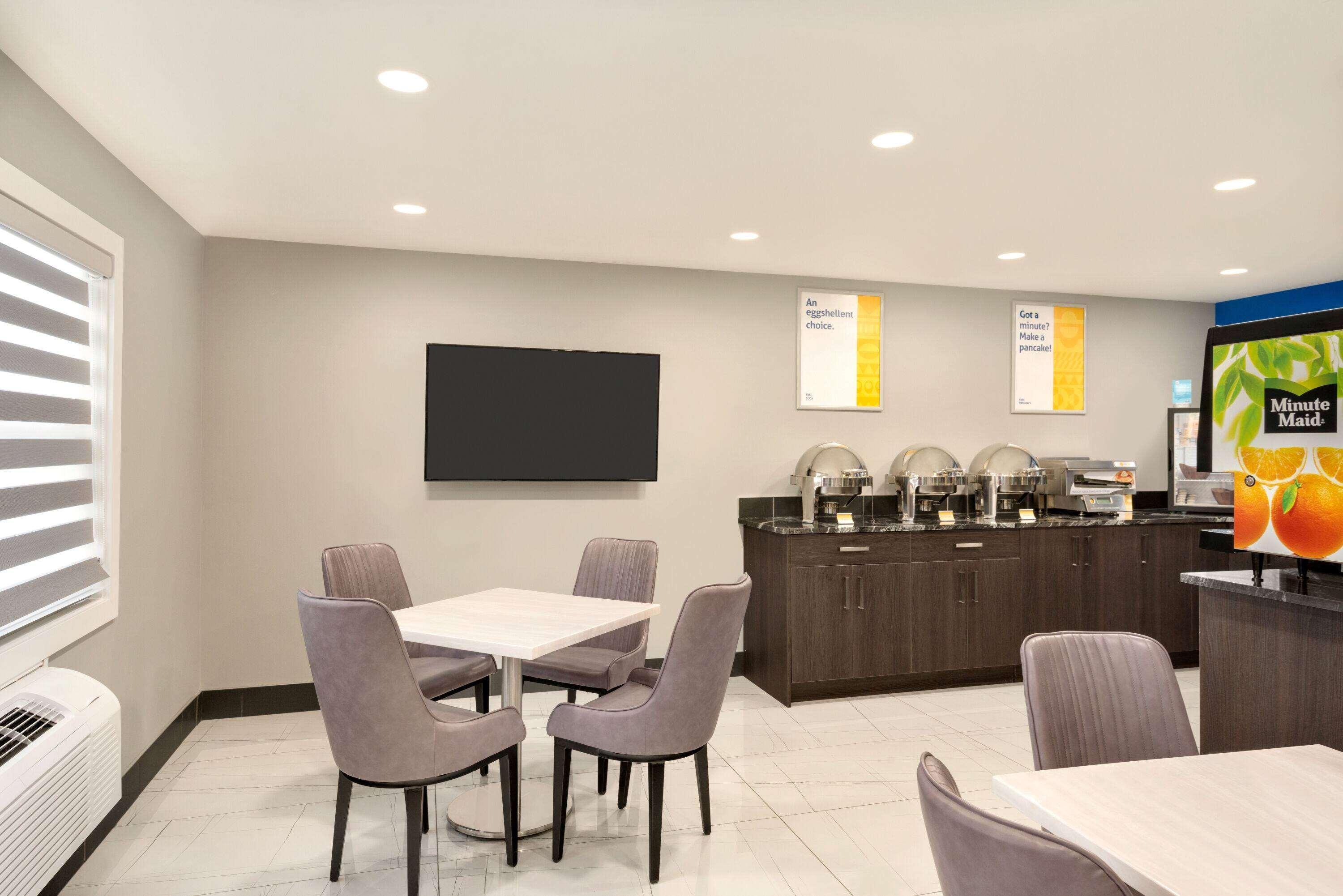 Days Inn By Wyndham Wainwright Esterno foto