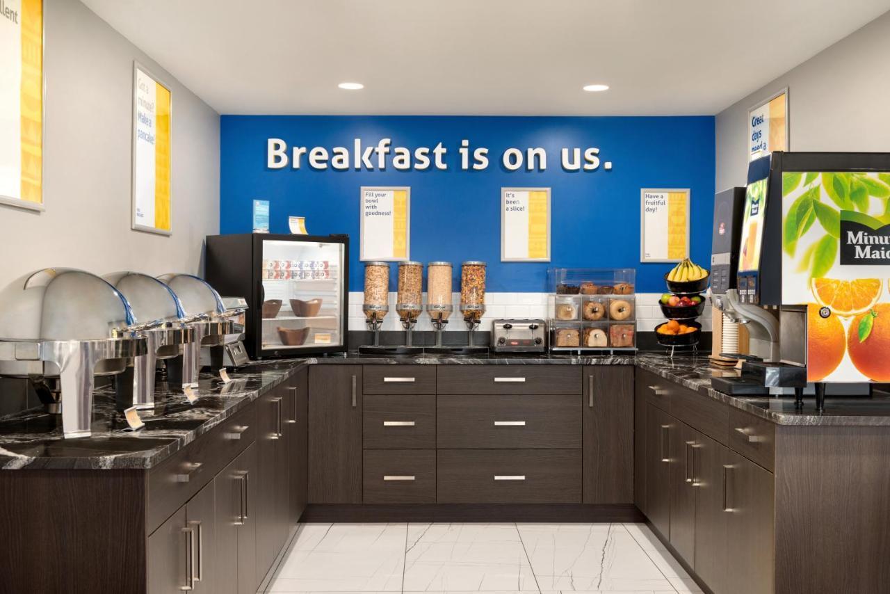 Days Inn By Wyndham Wainwright Esterno foto